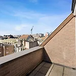 Beautiful Apartment Near Center